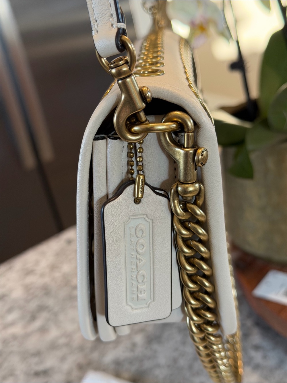 Coach Dinky Bag With Grommets Chalk - Picture 3 of 12